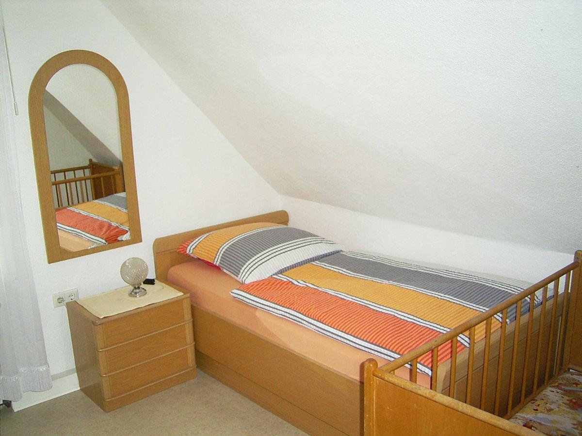 Ferienhaus Und Ferienwohnung Knappstein Mohnesee Bagian luar foto