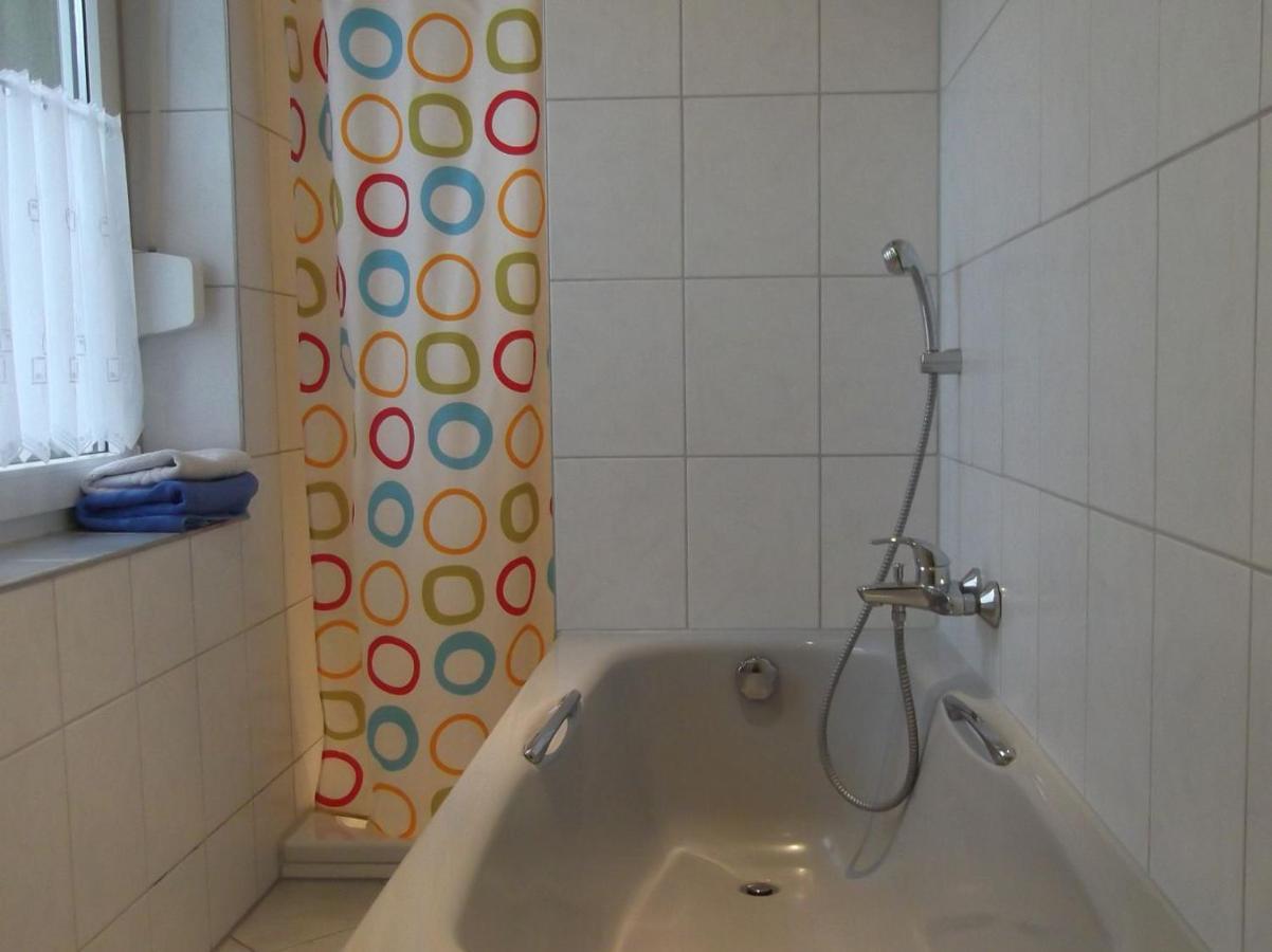 Ferienhaus Und Ferienwohnung Knappstein Mohnesee Bagian luar foto